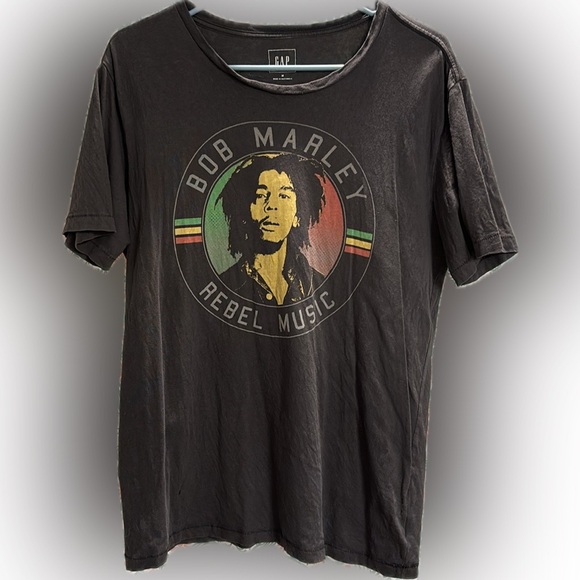 GAP Tops - Bob Marley Shirt